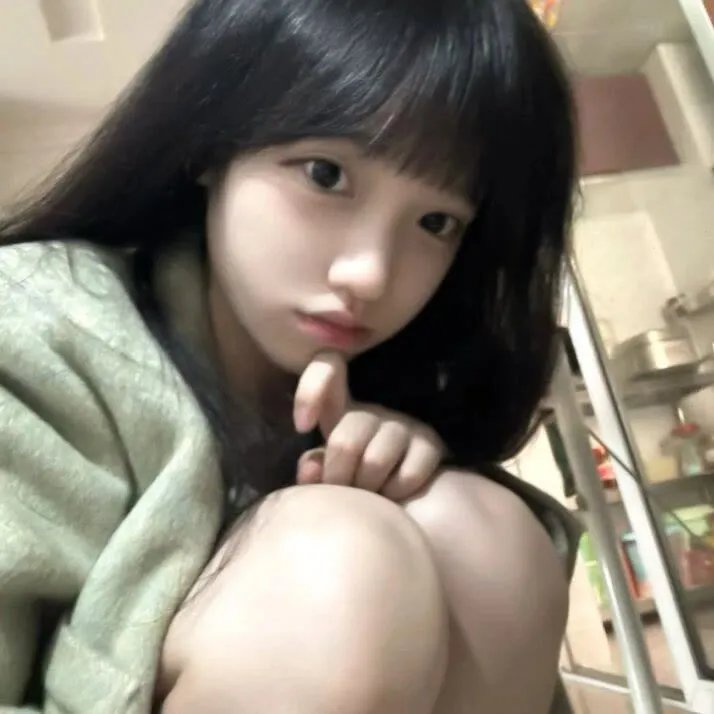 女孩舞步